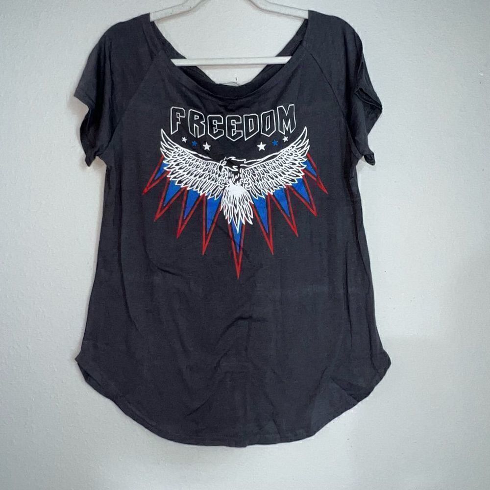 Spadehill short sleeve Freedom Graphic Tshirt size L